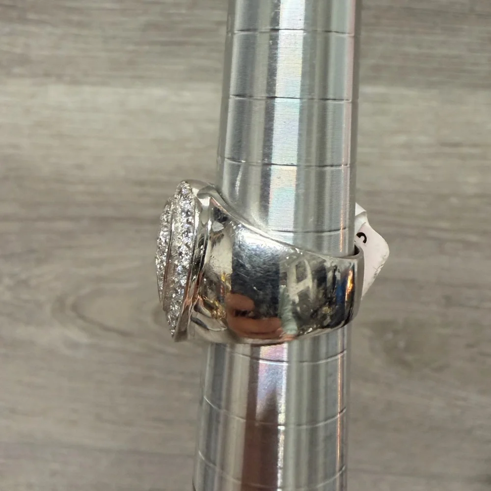 Sterling Silver Heart Shaped Ring with‎ Crystals .925